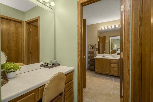 8944 Saint Croix Road, Woodbury, MN 55125