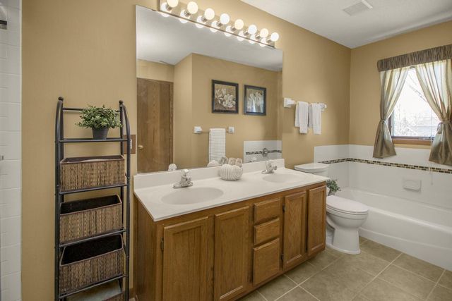 8944 Saint Croix Road, Woodbury, MN 55125