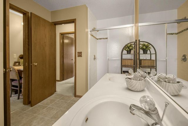 8944 Saint Croix Road, Woodbury, MN 55125