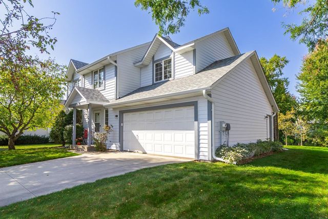 8944 Saint Croix Road, Woodbury, MN 55125