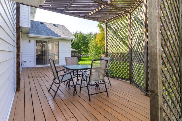 8944 Saint Croix Road, Woodbury, MN 55125