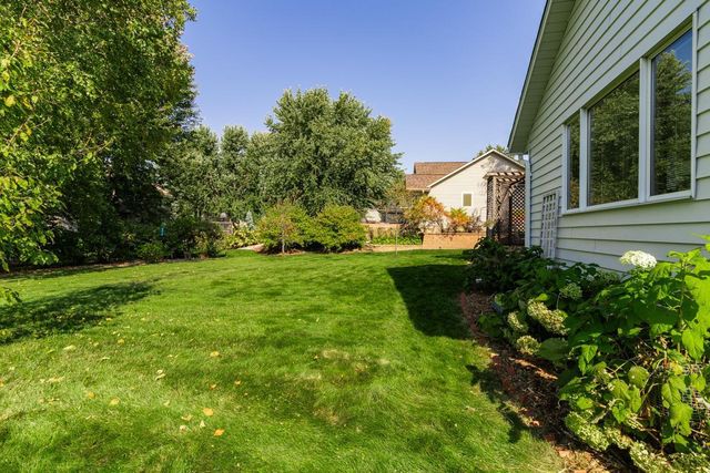 8944 Saint Croix Road, Woodbury, MN 55125