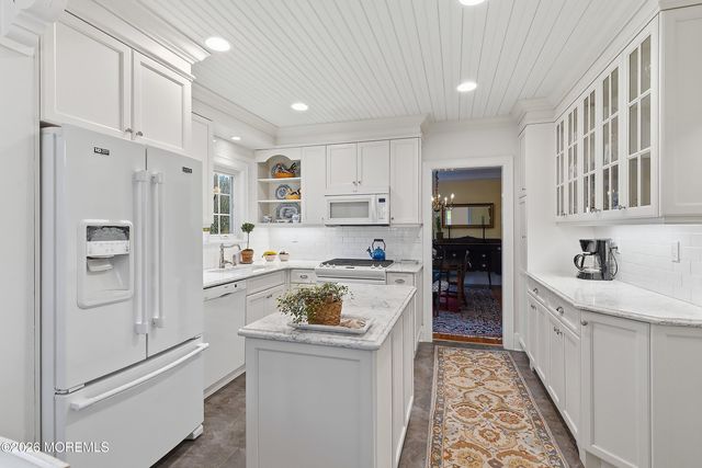 607 Cherokee Lane, Brielle, NJ 08730