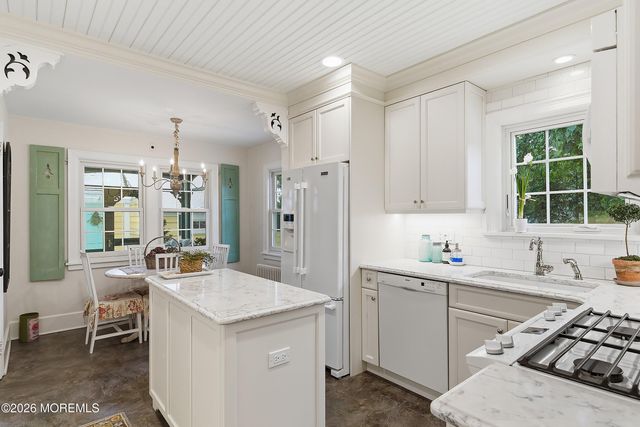 607 Cherokee Lane, Brielle, NJ 08730