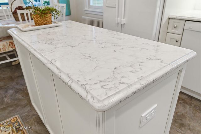 607 Cherokee Lane, Brielle, NJ 08730