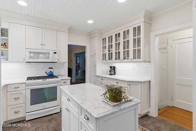 607 Cherokee Lane, Brielle, NJ 08730