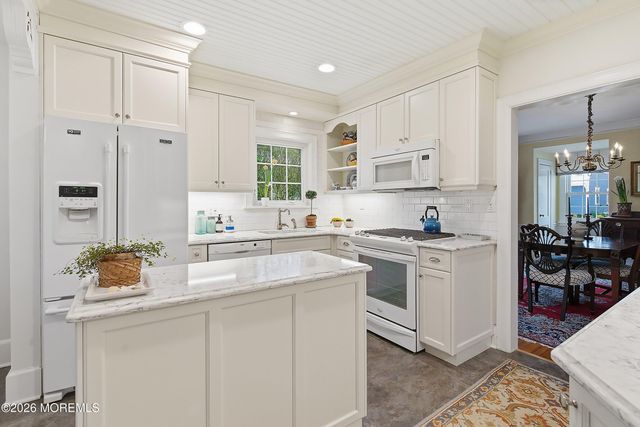 607 Cherokee Lane, Brielle, NJ 08730