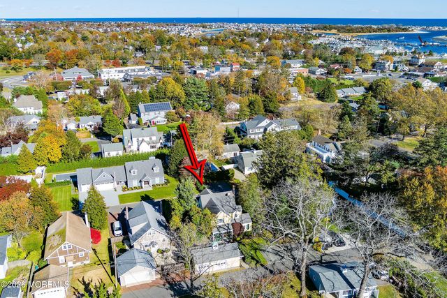 607 Cherokee Lane, Brielle, NJ 08730