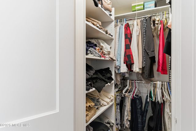 607 Cherokee Lane, Brielle, NJ 08730