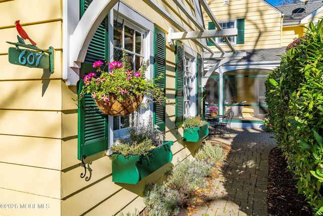 607 Cherokee Lane, Brielle, NJ 08730