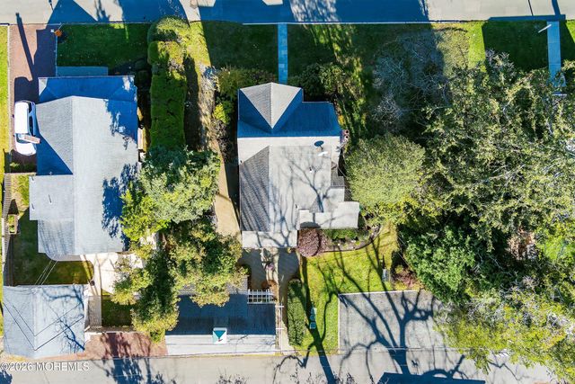 607 Cherokee Lane, Brielle, NJ 08730