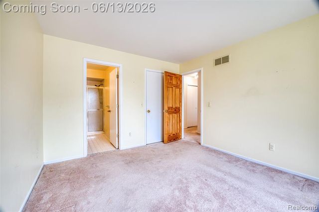 44750 Bayview Drive 37, Novi, MI 48377