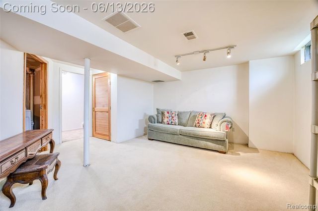 44750 Bayview Drive 37, Novi, MI 48377