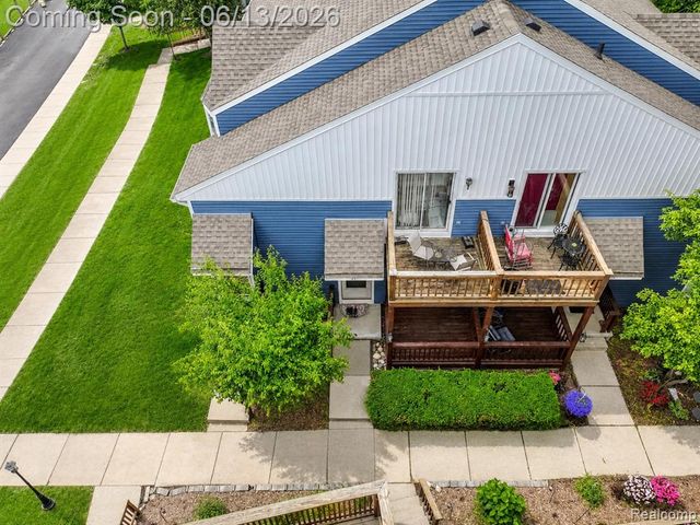 44750 Bayview Drive 37, Novi, MI 48377