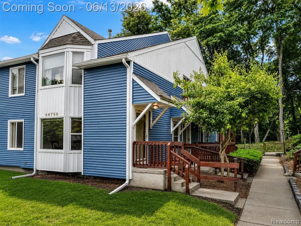 44750 Bayview Drive 37, Novi, MI 48377