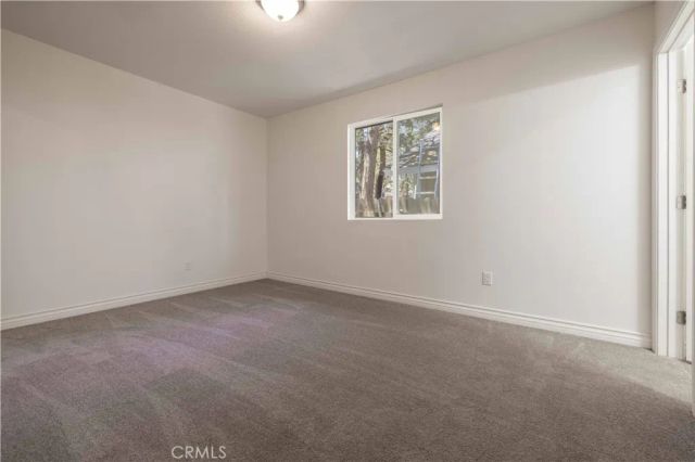 448 Victoria Lane, Sugarloaf, CA 92386