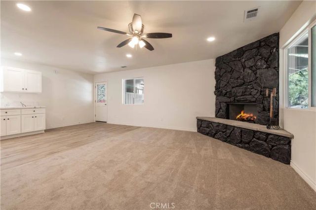 448 Victoria Lane, Sugarloaf, CA 92386