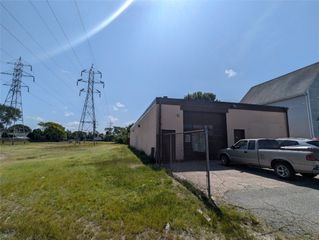 21 Pommenville Street, Pawtucket, RI 02861