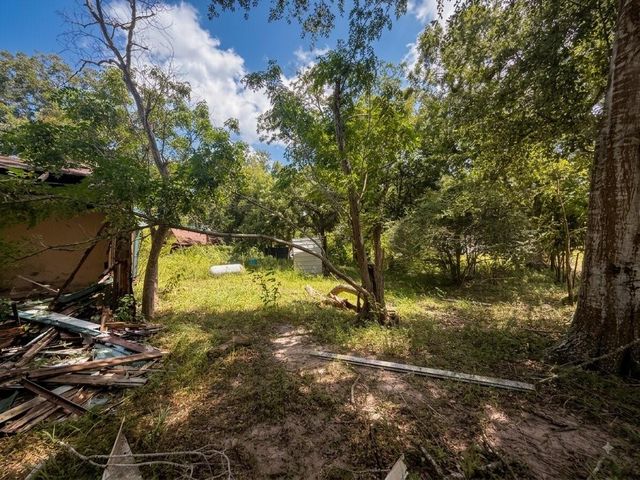 174 Bailey Road, Angleton, TX 77515