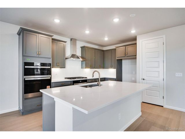 8568 Eckley St, Littleton, CO 80125