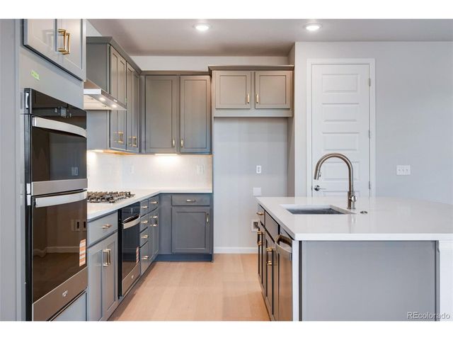 8568 Eckley St, Littleton, CO 80125