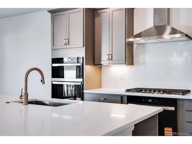 8568 Eckley St, Littleton, CO 80125