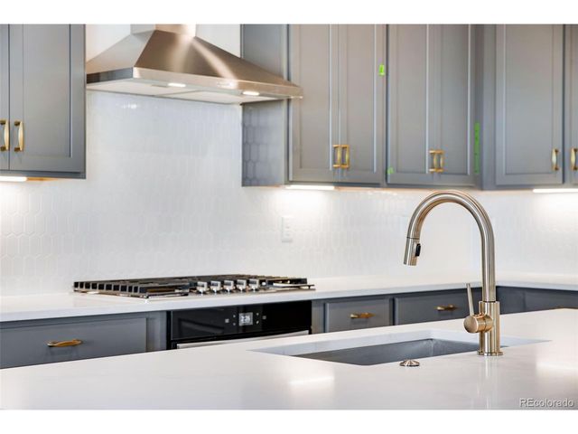 8568 Eckley St, Littleton, CO 80125