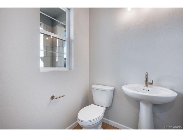 8568 Eckley St, Littleton, CO 80125