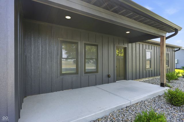 600 N County Road 500 E, Muncie, IN 47302