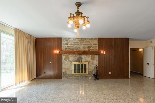 1211 E BUTLER PIKE, Ambler, PA 19002