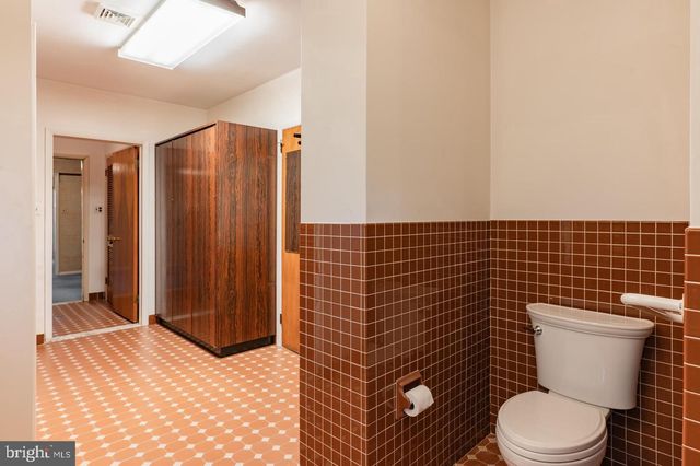 1211 E BUTLER PIKE, Ambler, PA 19002