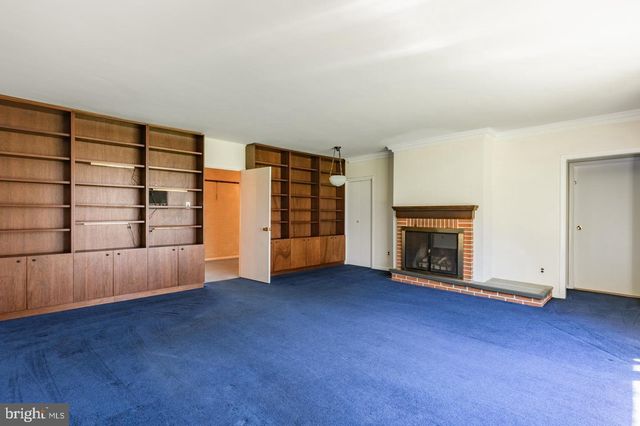 1211 E BUTLER PIKE, Ambler, PA 19002