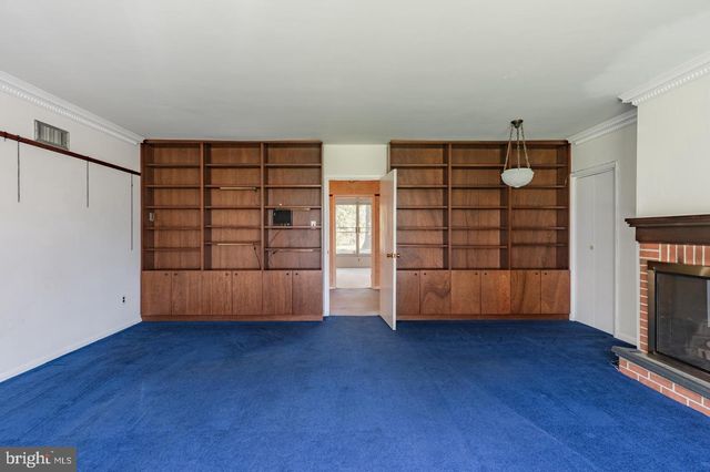 1211 E BUTLER PIKE, Ambler, PA 19002