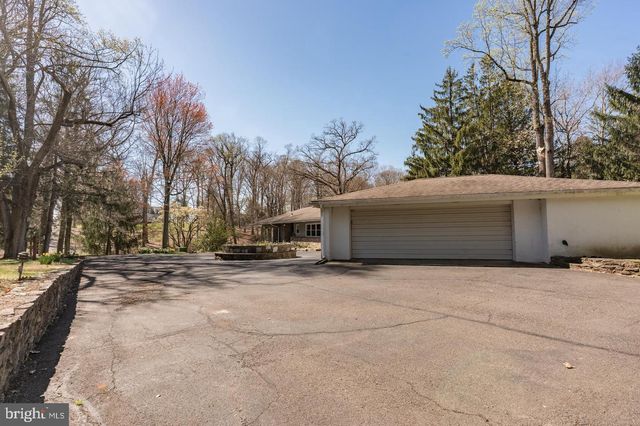 1211 E BUTLER PIKE, Ambler, PA 19002