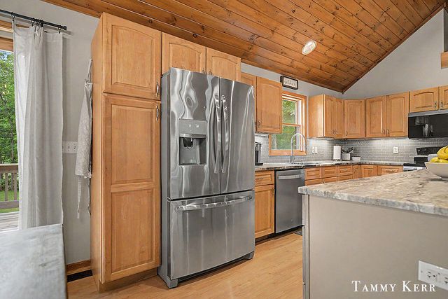 2535 52nd Street, Manlius Twp, MI 49408