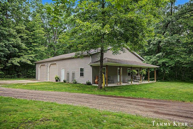 2535 52nd Street, Manlius Twp, MI 49408