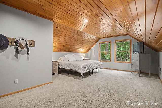 2535 52nd Street, Manlius Twp, MI 49408