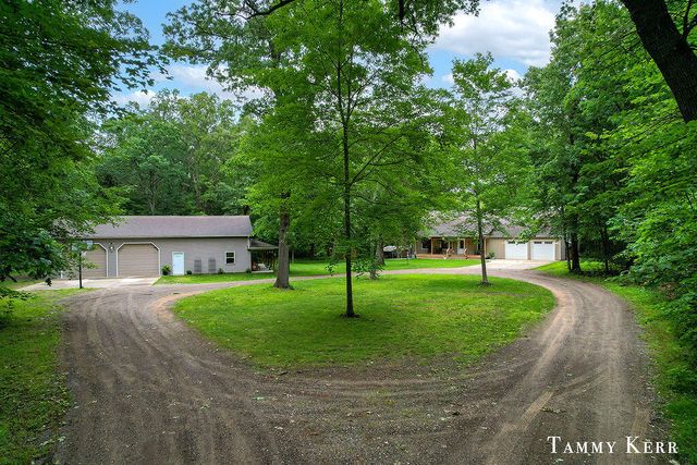 2535 52nd Street, Manlius Twp, MI 49408