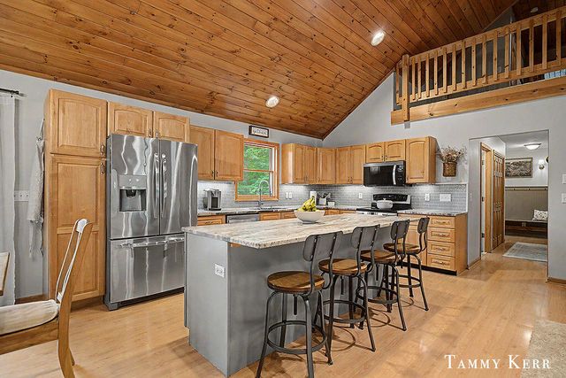 2535 52nd Street, Manlius Twp, MI 49408