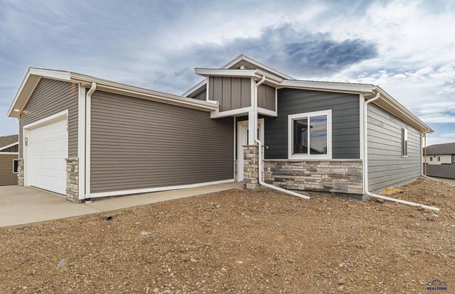 288 N VALLEY DR, Rapid City, SD 57703