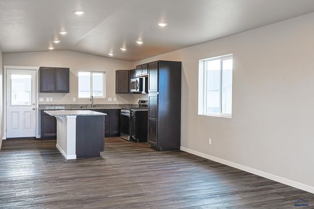 288 N VALLEY DR, Rapid City, SD 57703