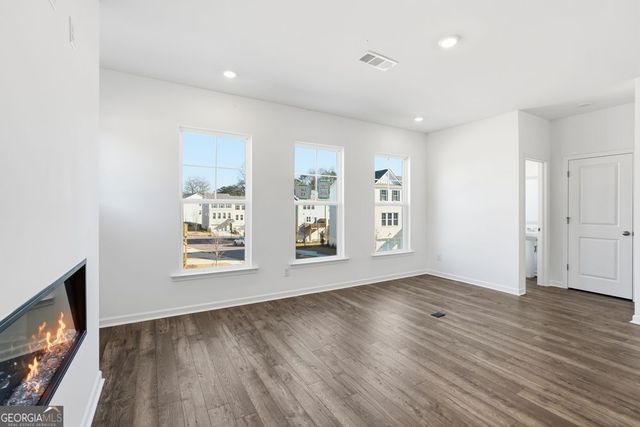 5716 Schelton Place SE, Mableton, GA 30126