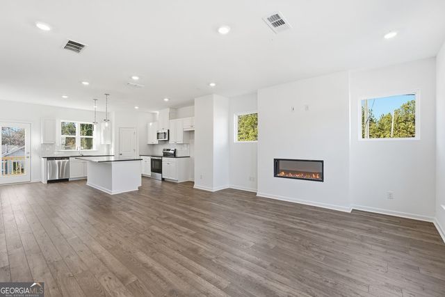 5716 Schelton Place SE, Mableton, GA 30126