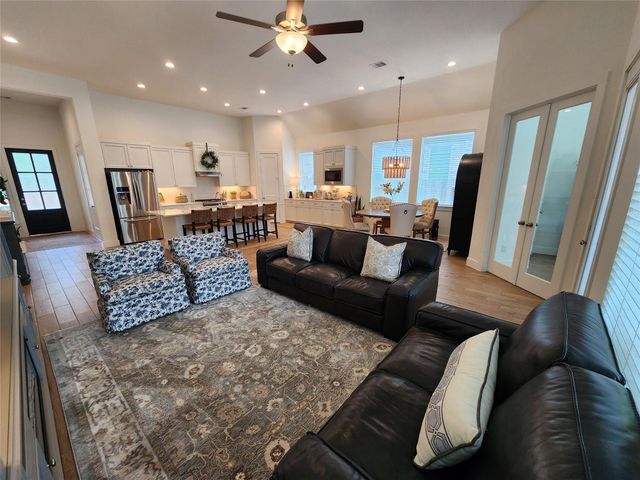 204 Bronzewood Terrace Court, Conroe, TX 77318