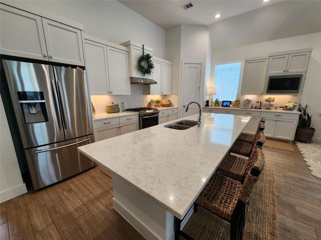 204 Bronzewood Terrace Court, Conroe, TX 77318