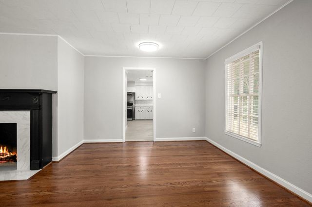 6438 Pinehurst, Houston, TX 77023