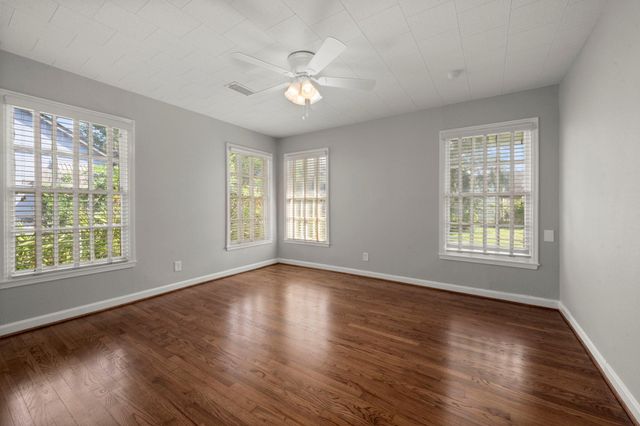 6438 Pinehurst, Houston, TX 77023