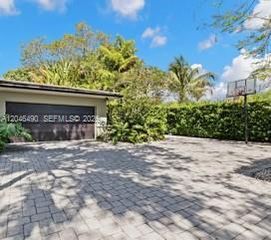 11220 SW 74th Ave 0, Pinecrest, FL 33156
