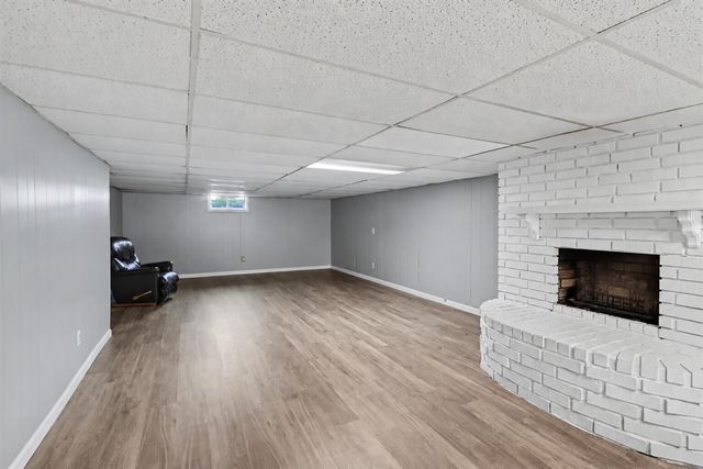 7806 N 40th Street, Augusta, MI 49012