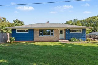 7806 N 40th Street, Augusta, MI 49012
